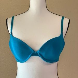 VICTORIA’S SECRET bra